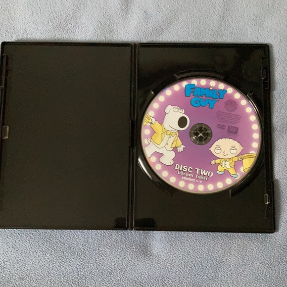 Family Guy DVDs - Volume 3 - Picture 6 of 7